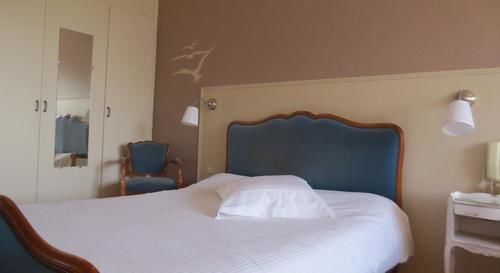 Logis L'Auberge Du Gros Silly-sur-Nied Buitenkant foto