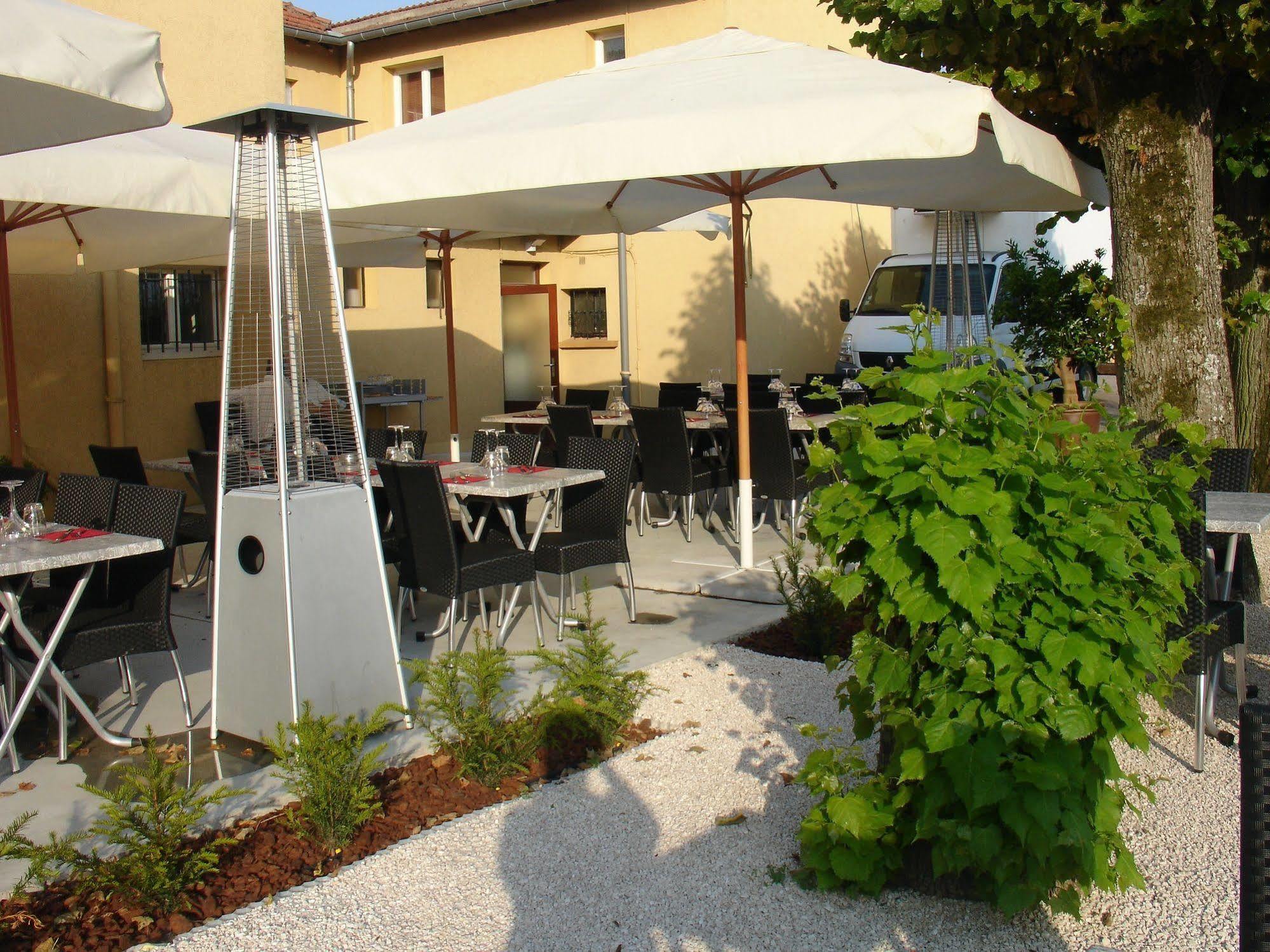Logis L'Auberge Du Gros Silly-sur-Nied Buitenkant foto